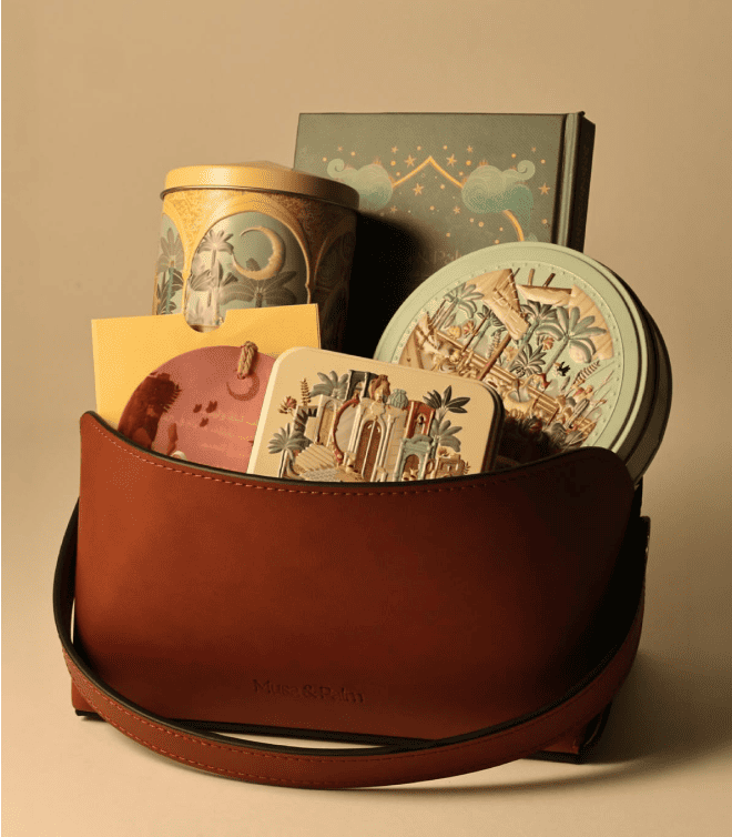 Musa & Palm gift set arranged inside a brown bag
